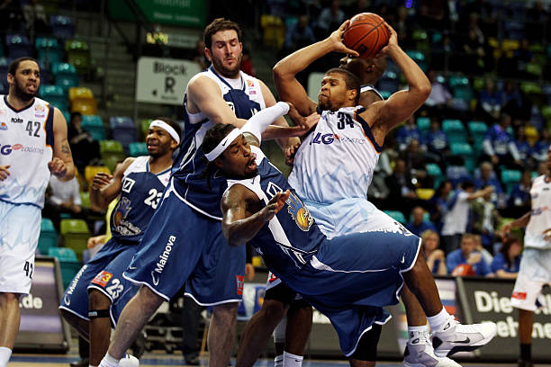 的综合表现 的综合表现